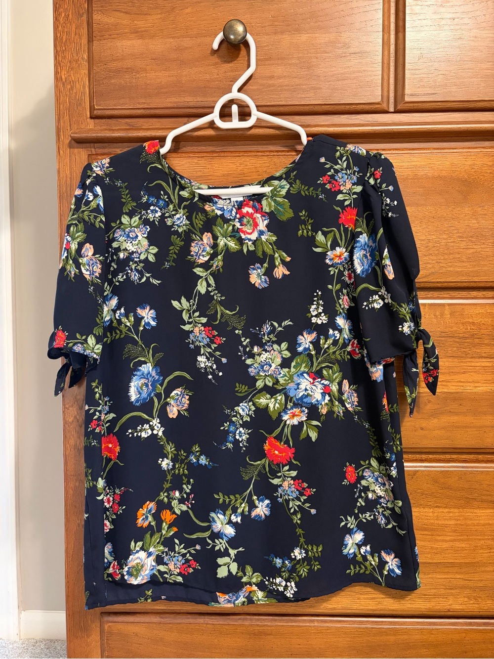 Counterparts Navy Floral Short-Sleeve Tie-Sleeve Blouse